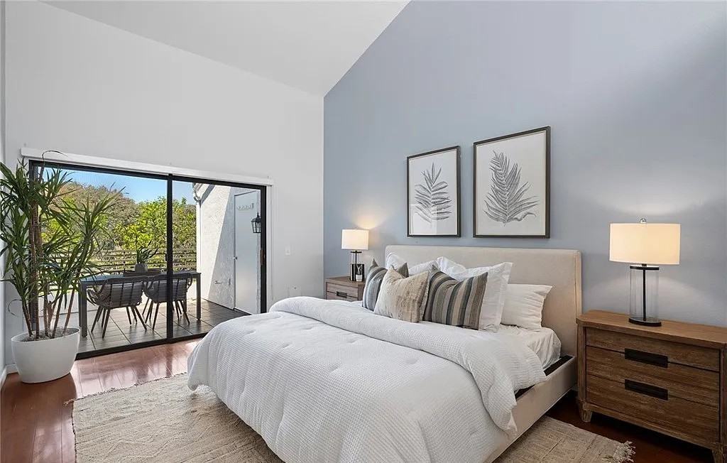 230 Lille Ln - Photo 3 of 18