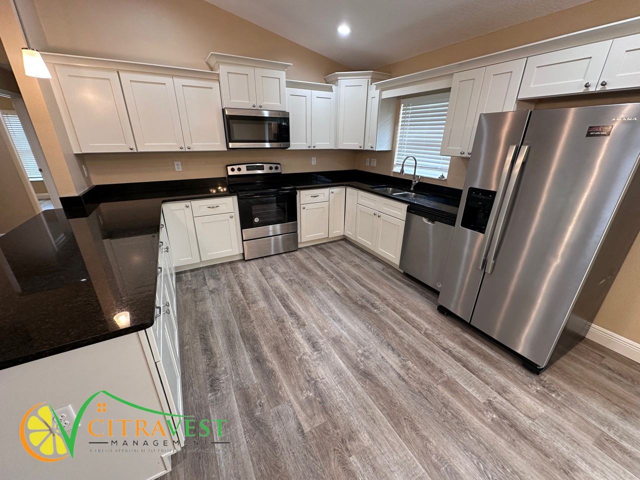 3330 W Fairbank Dr - Photo 4 of 14