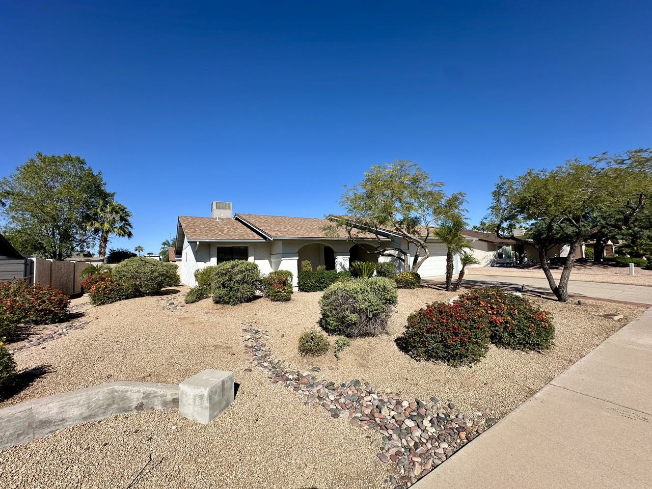 6228 E Nisbet Rd - Photo 2 of 39