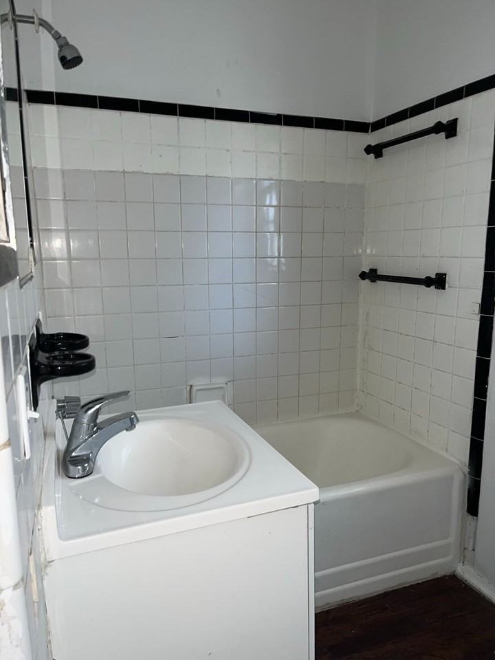 9311 Bedford Street - Photo 3 of 7