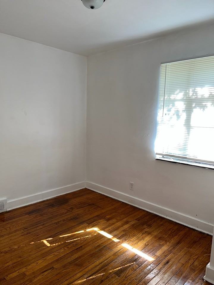 9311 Bedford Street - Photo 7 of 7