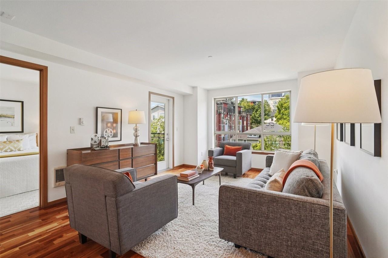 412 11Th Ave - Photo 2 of 13