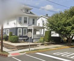 featured image of 1 Bell St #2