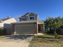 featured image of 1435 Stoneham St