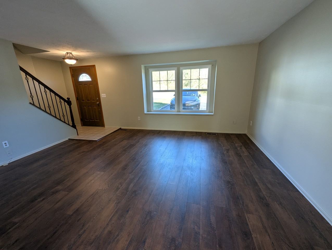 3226 Camberly Dr - Photo 5 of 31