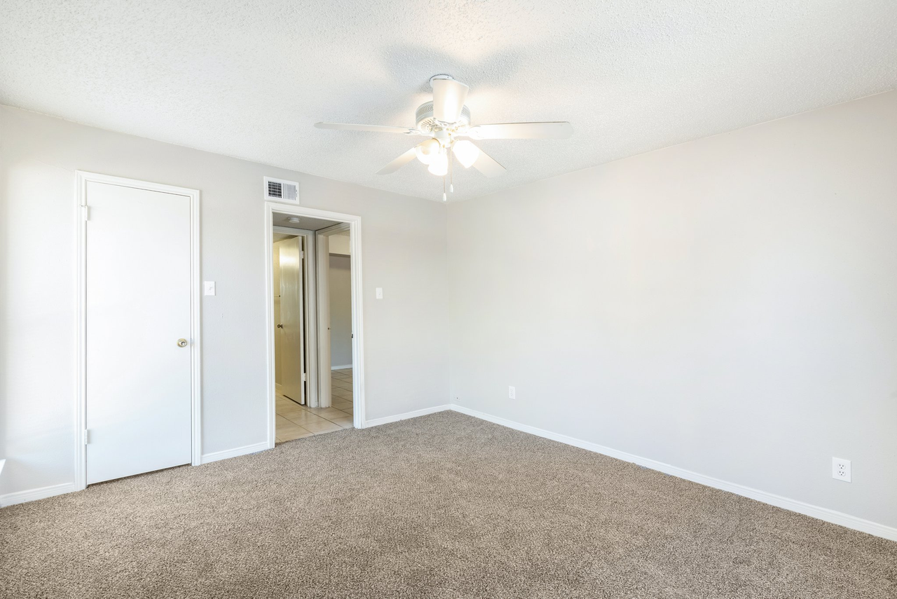 Greenbriar on the Bayou - Photo 4 of 40