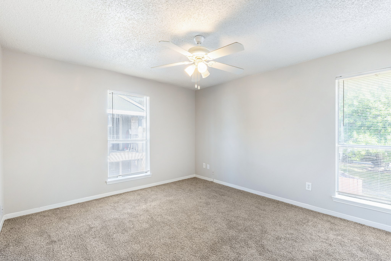 Greenbriar on the Bayou - Photo 6 of 40