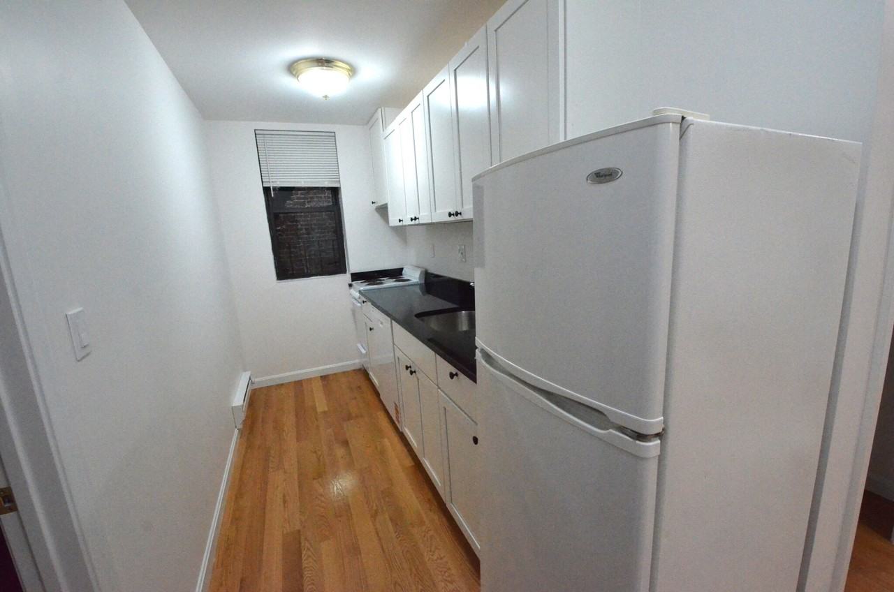 Westland Ave #9 - Photo 2 of 16