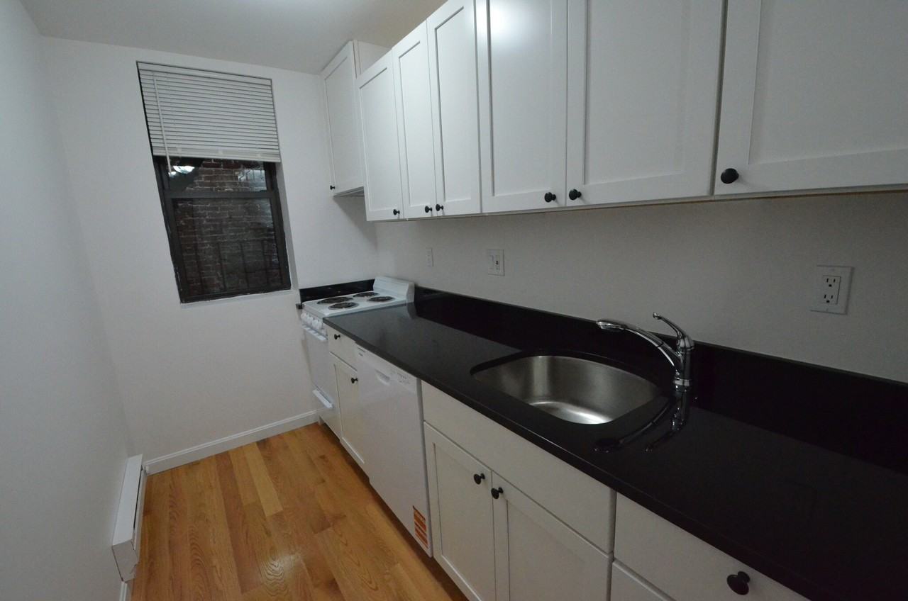 Westland Ave #9 - Photo 3 of 16