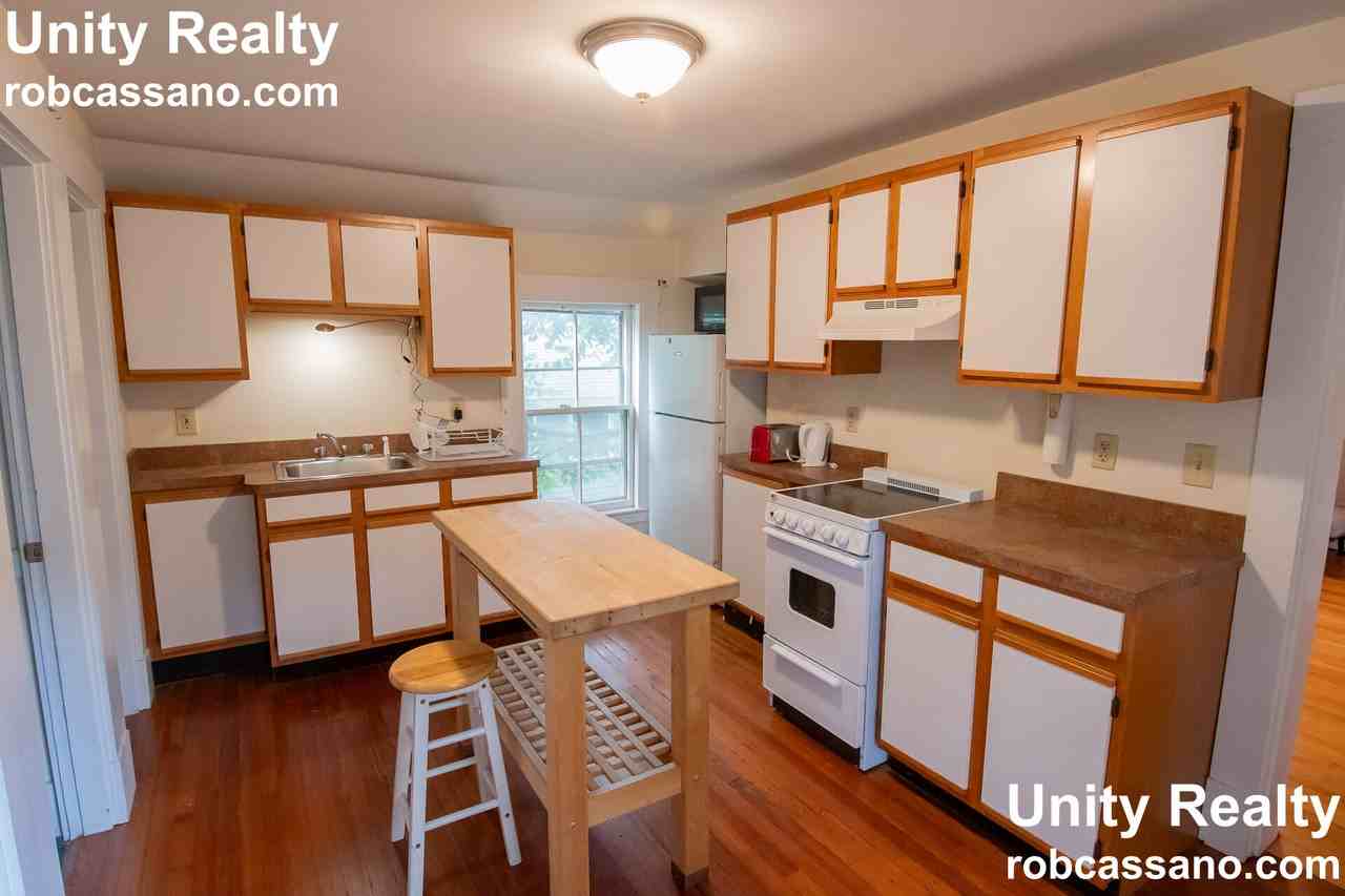 12 William St William St. #R - Photo 6 of 12