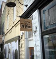 featured image of 122 E Broad St #B