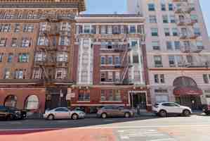 featured image of 925 Geary Street