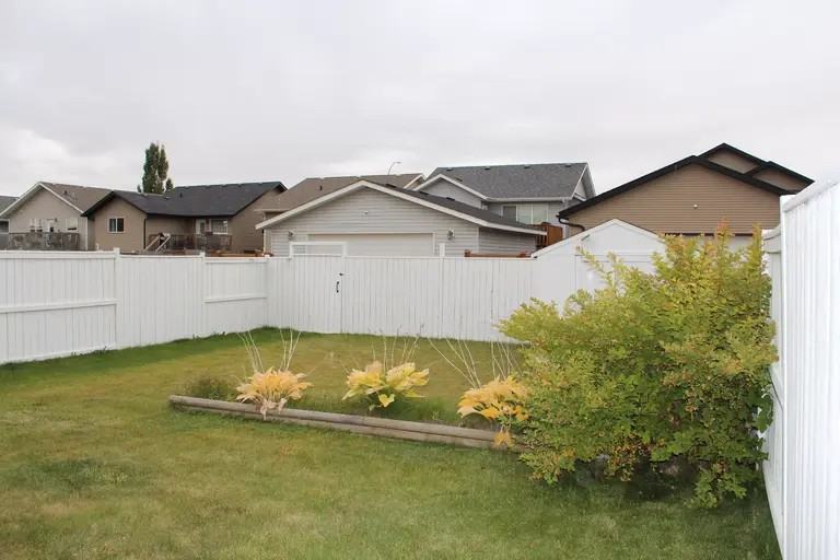 42 Cedar Sq - Photo 4 of 20