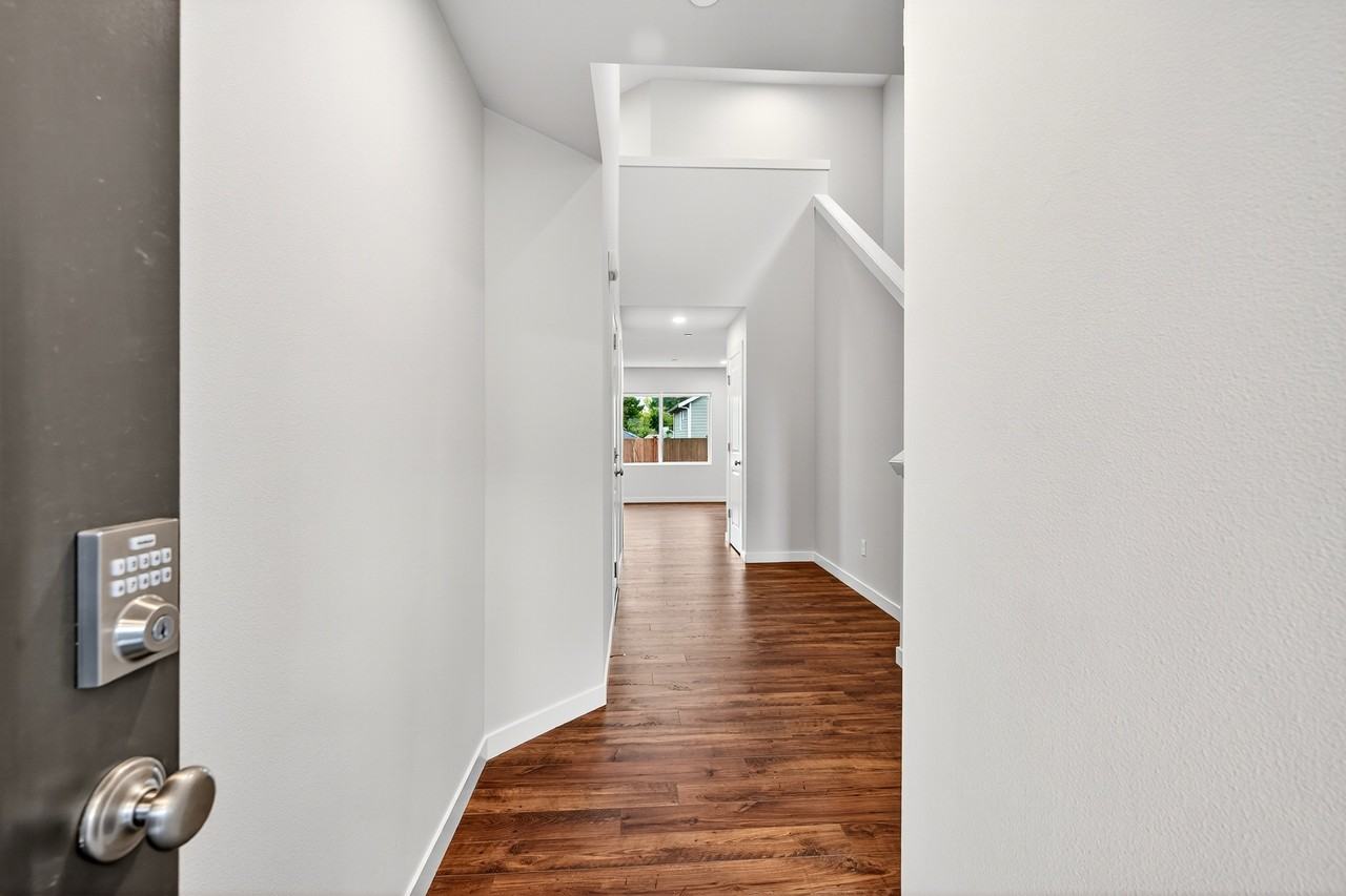 9560 7th Ave Se #NA - Photo 2 of 50