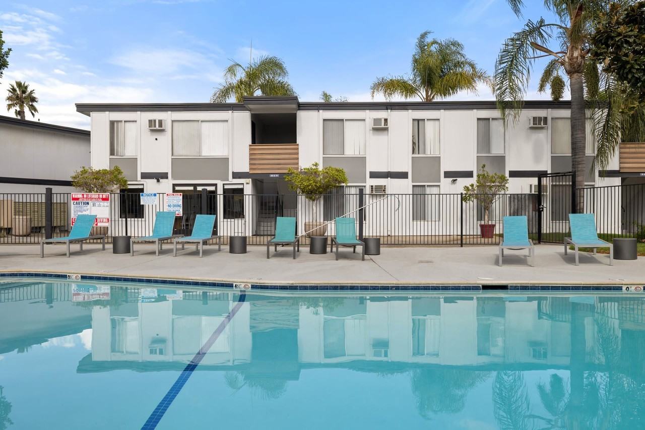 ALTA - Photo 2 of 18