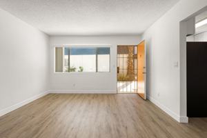 featured image of 4981 Catoctin Dr