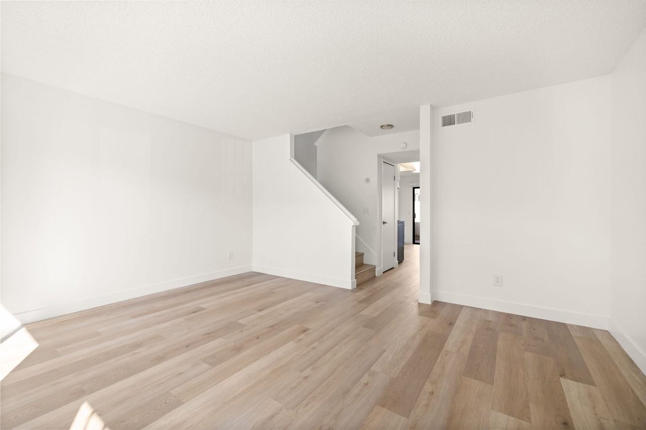 Terre at E Bradley - Photo 5 of 21