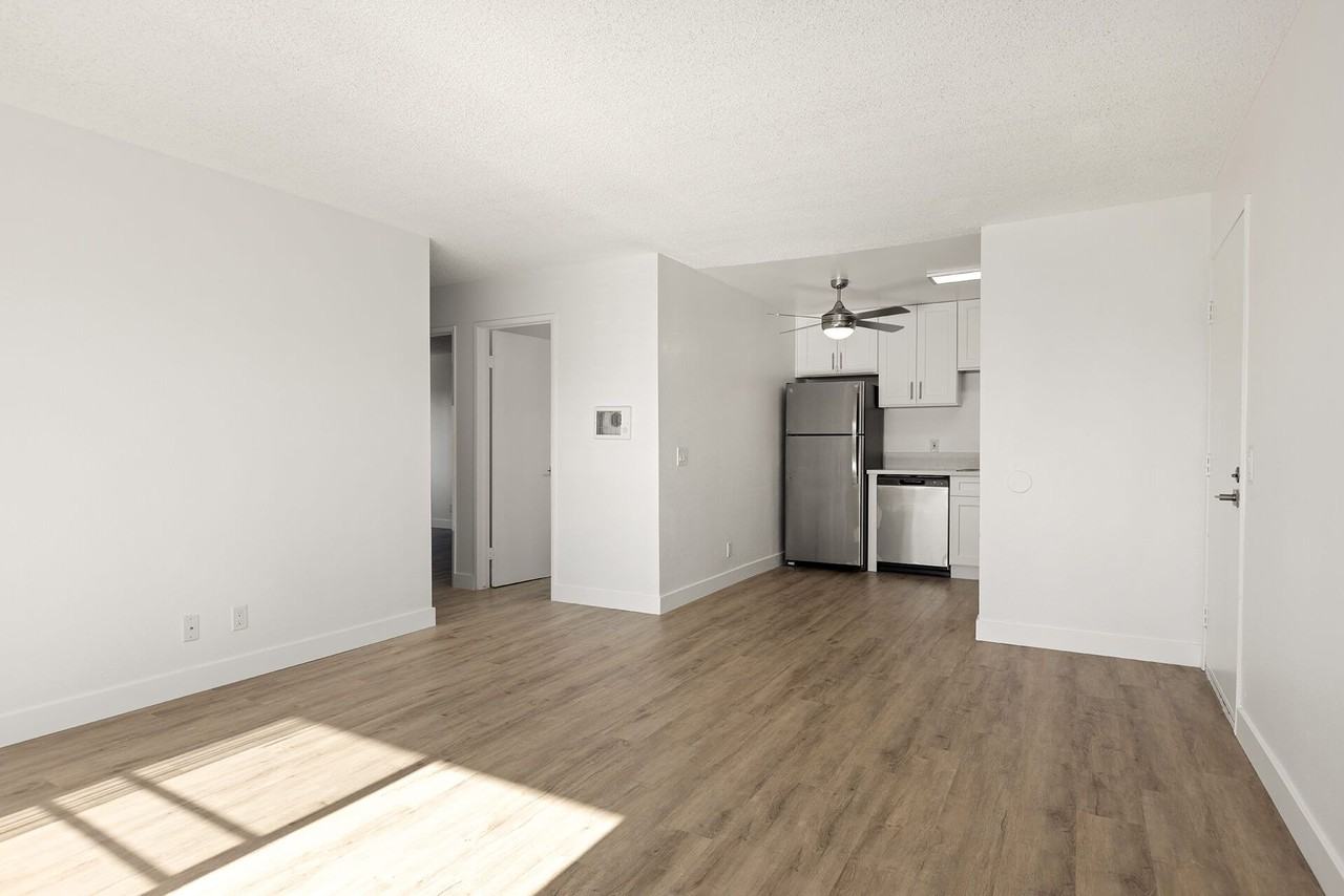 The Hills at Fashion Valley - Photo 6 of 36