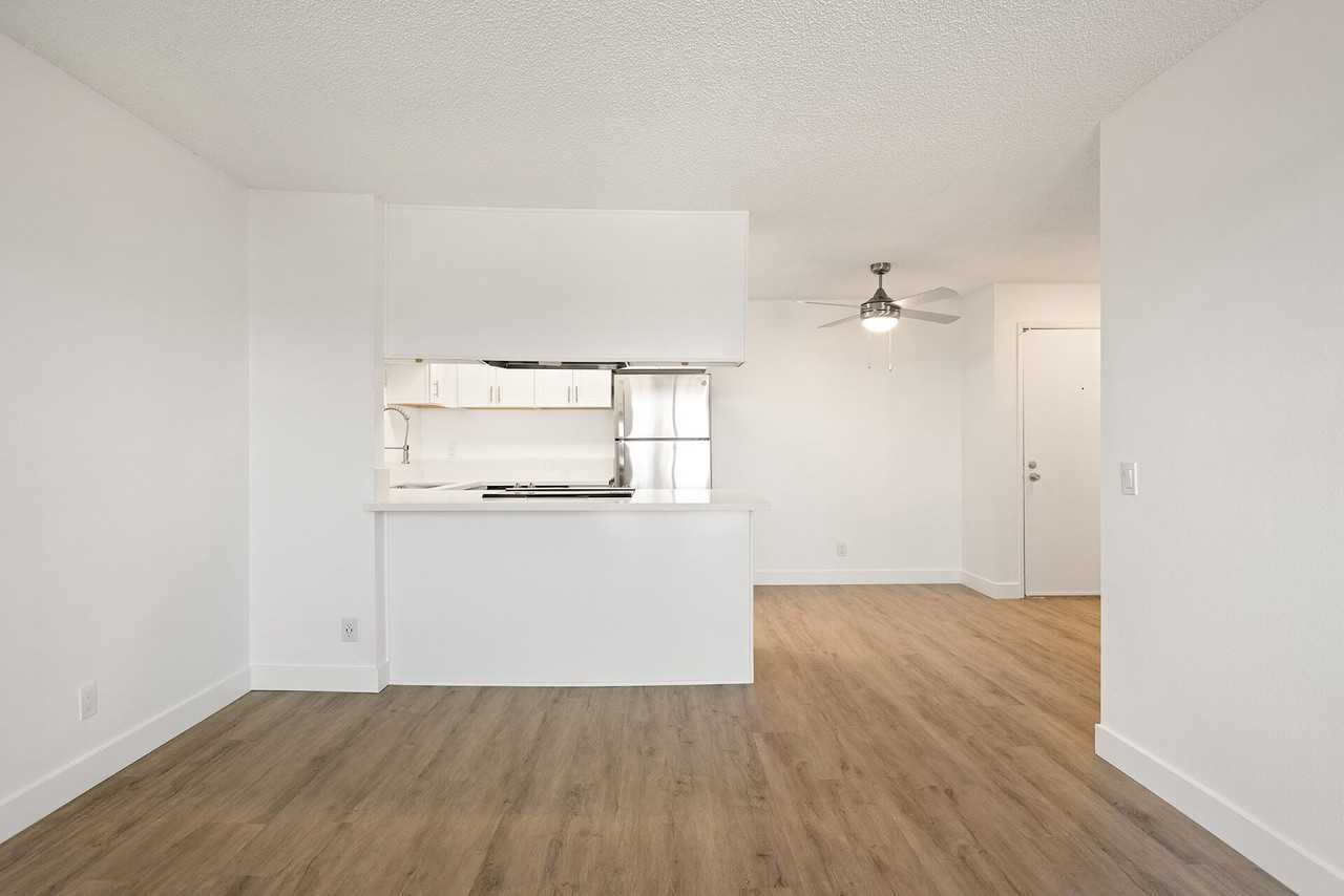 The Hills at Fashion Valley - Photo 7 of 36