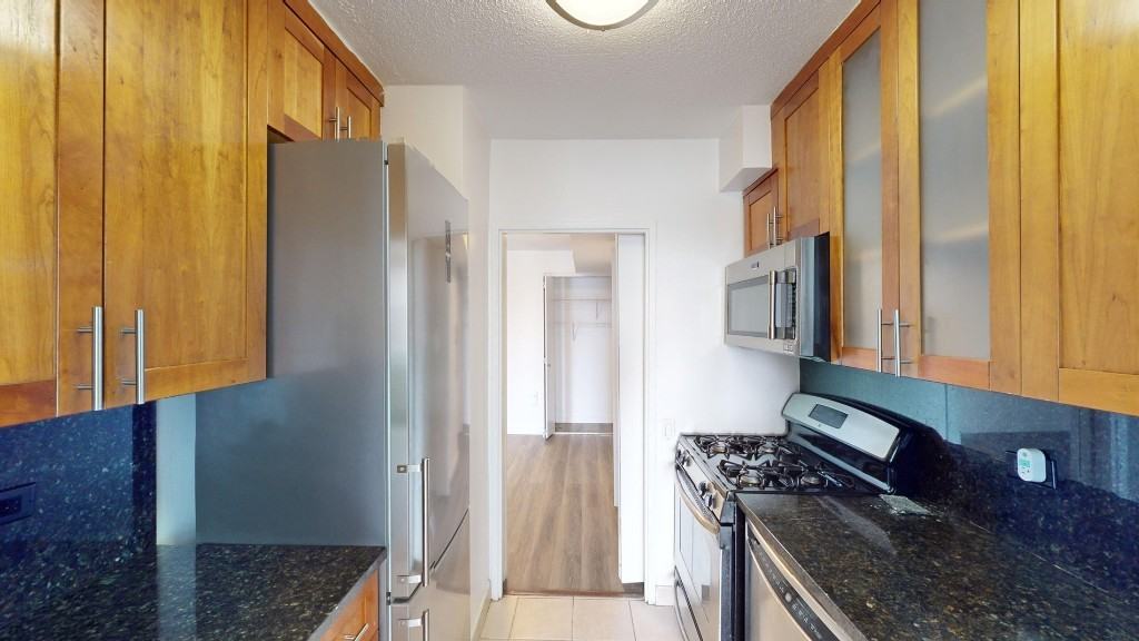 E 34th St #18P - Photo 2 of 11