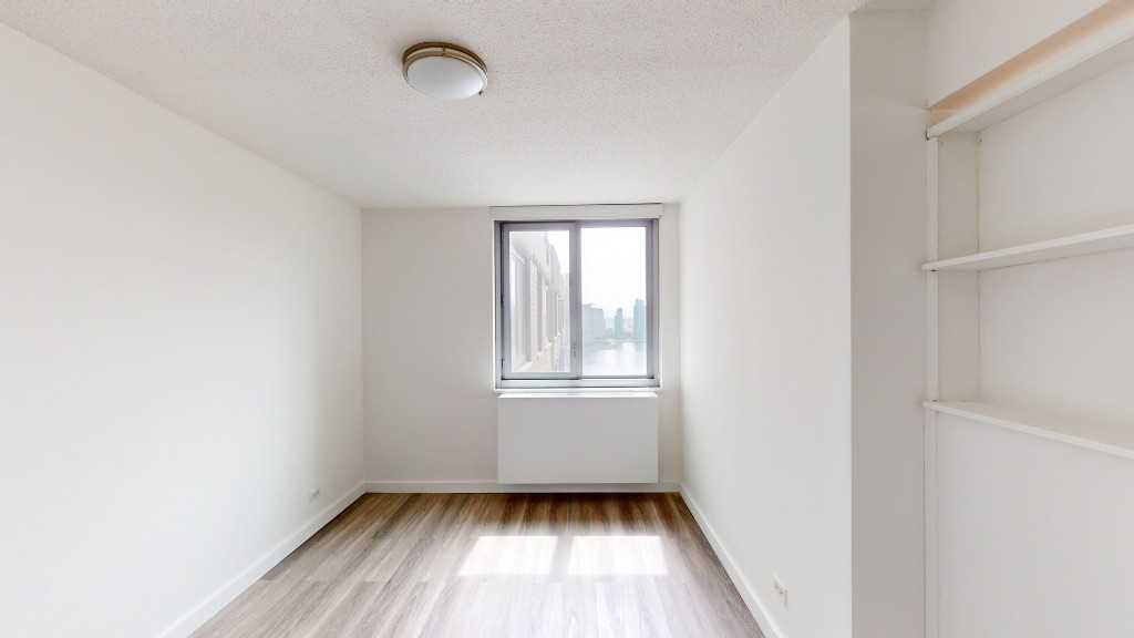 E 34th St #18P - Photo 3 of 11