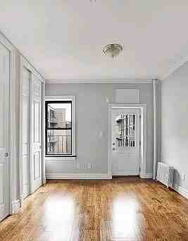 10th Ave #4RS - Photo 4 of 5