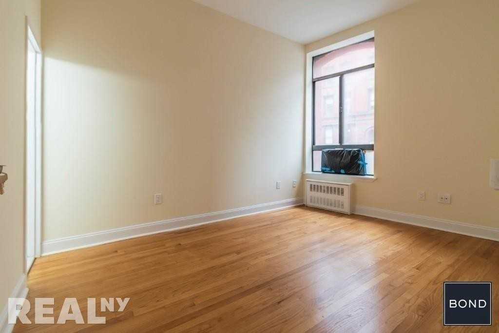 Astor Pl #3T - Photo 6 of 11