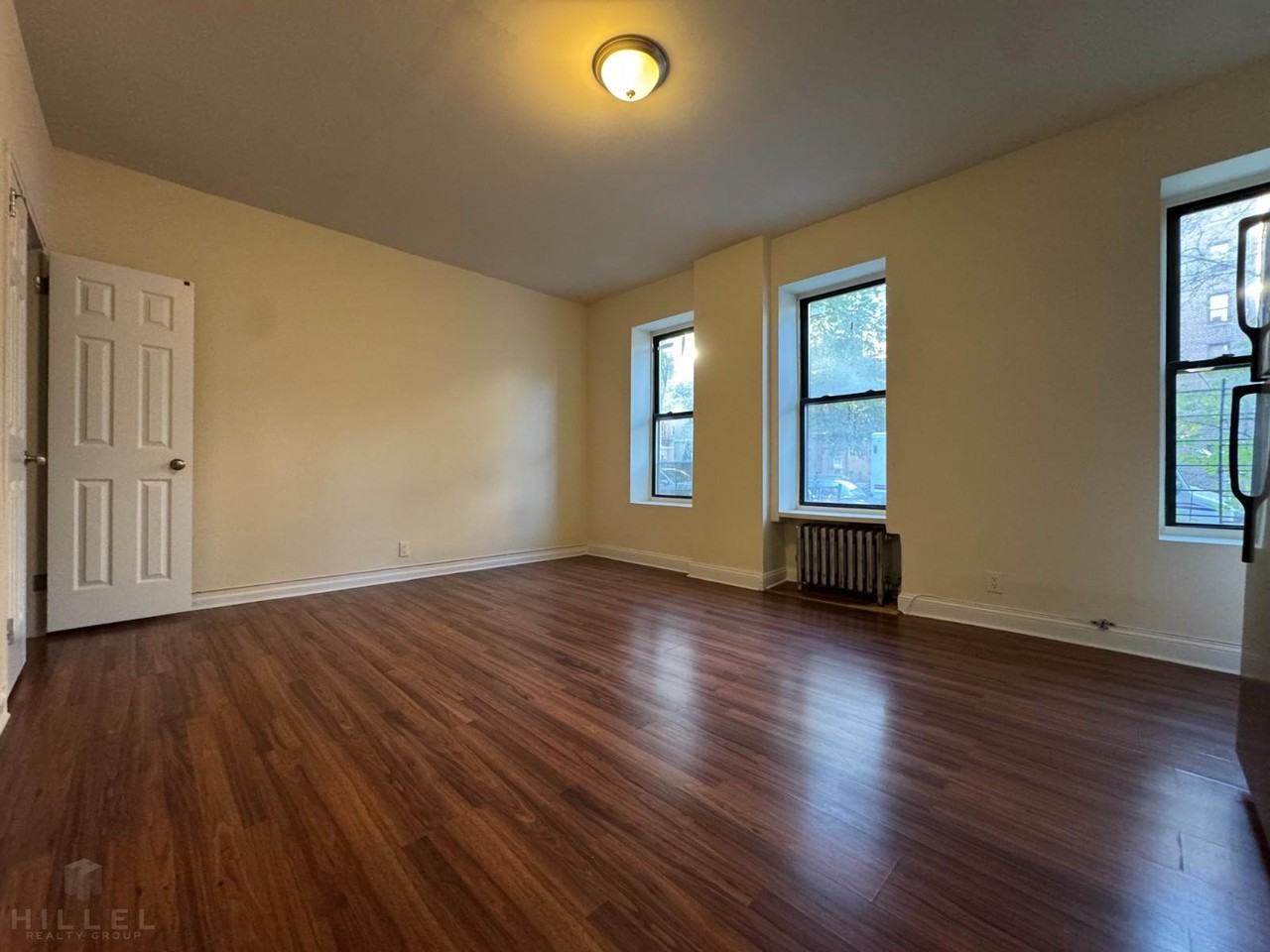 11880 Metropolitan Ave #1L - Photo 4 of 5