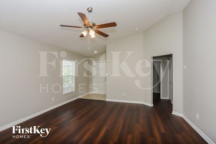 15206 Searobbin Drive - Photo 2 of 15