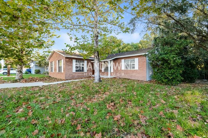 215 Shore Road - Photo 3 of 27