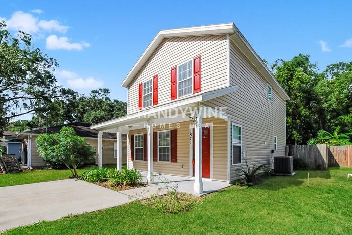 1571 N Whitney St - Photo 2 of 20