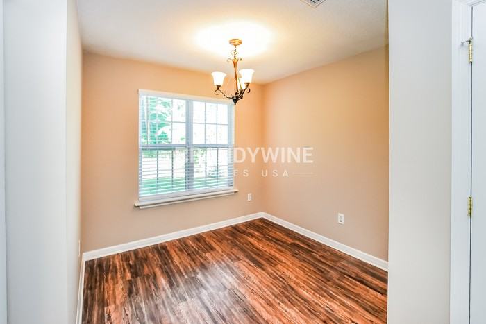 1571 N Whitney St - Photo 6 of 20