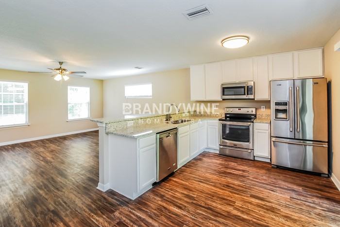 1571 N Whitney St - Photo 7 of 20