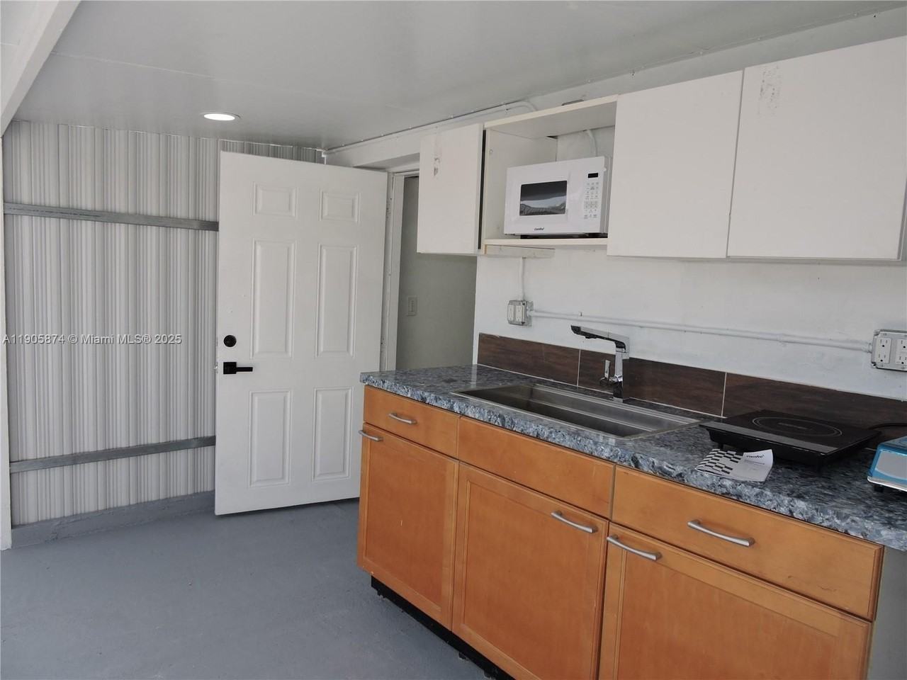 5451 W 10th Ave #5 - Photo 3 of 26