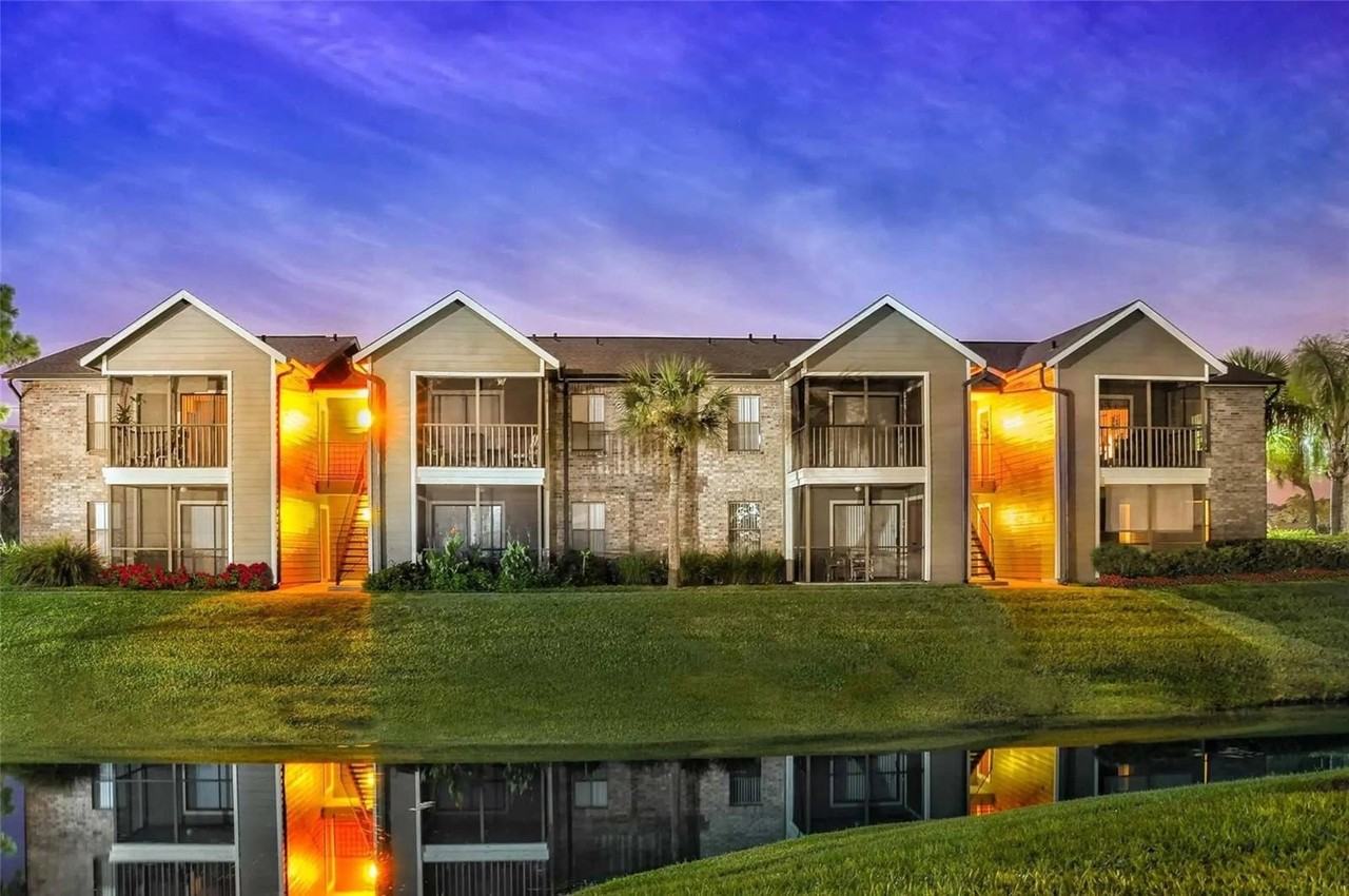 1001 Center Rd - Photo 2 of 7