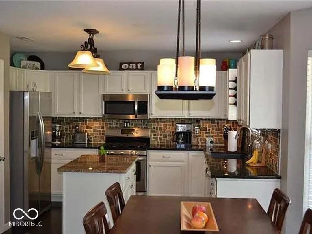 12906 Pleasant View Ln - Photo 3 of 9