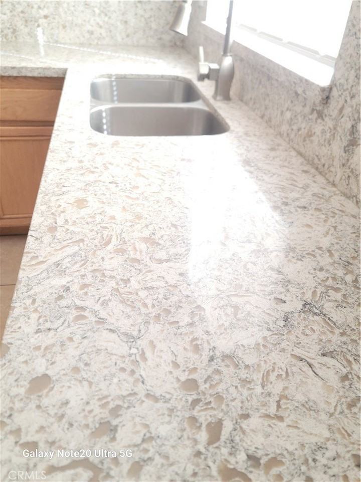 11729 Cliffwood Rd - Photo 3 of 8