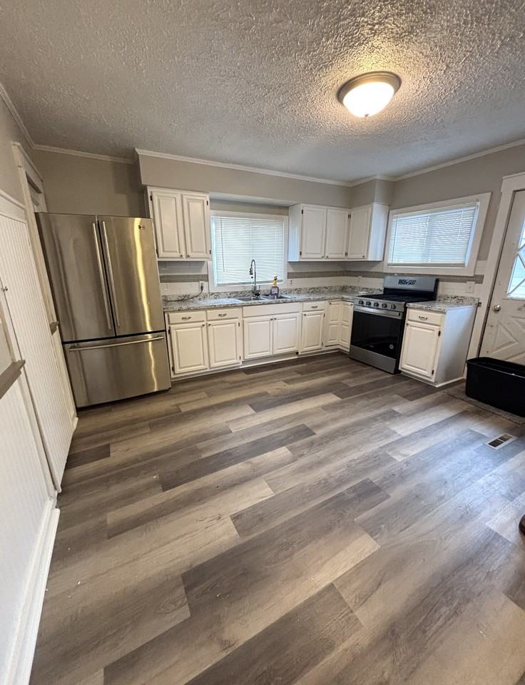 2260 East Grand River Avenue - Photo 3 of 10