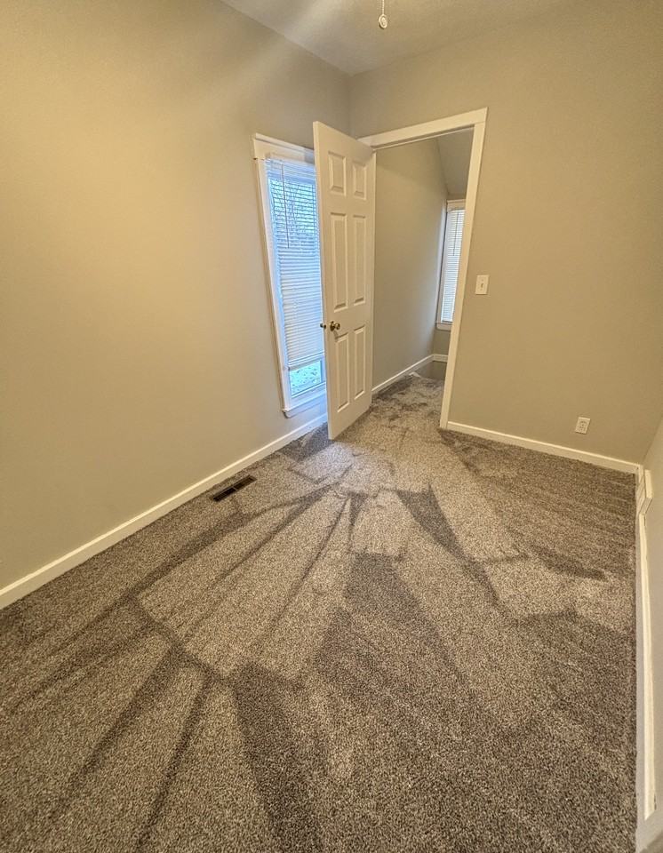 2260 East Grand River Avenue - Photo 4 of 10