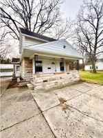 featured image of 2260 East Grand River Avenue