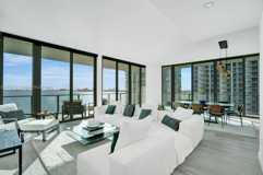 NE 32nd St & Biscayne Blvd - Photo 1 of 1