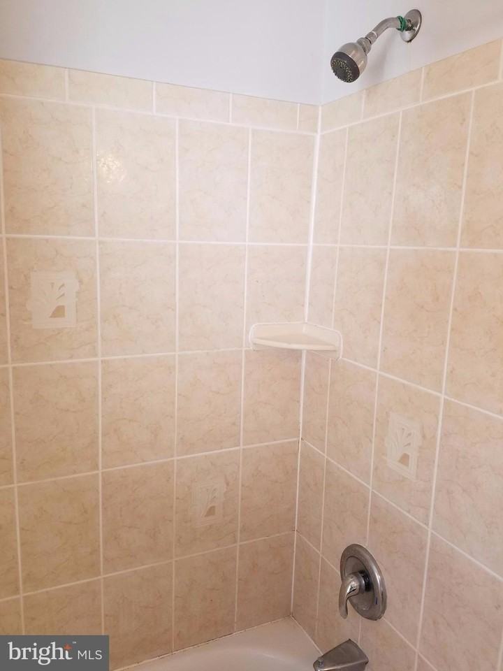 1553 19th St N Apt 2 #2 - Photo 7 of 11