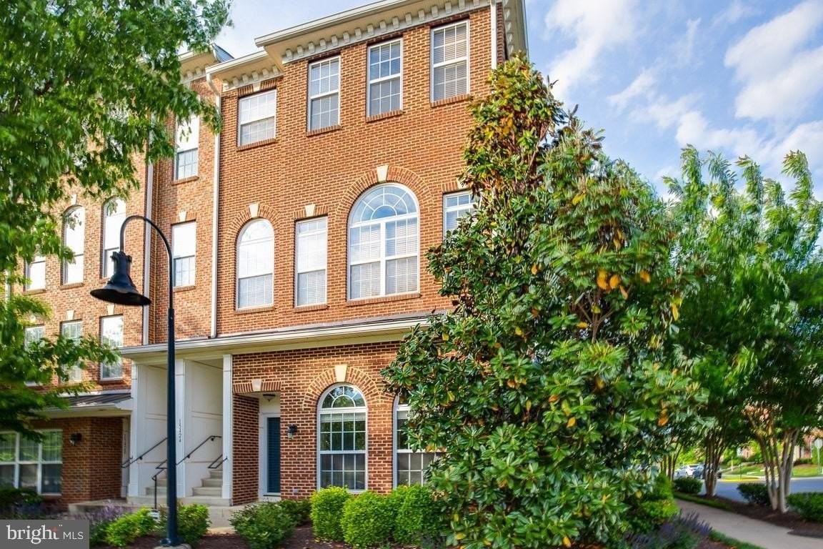 15426 Rosemont Manor Dr - Photo 2 of 35