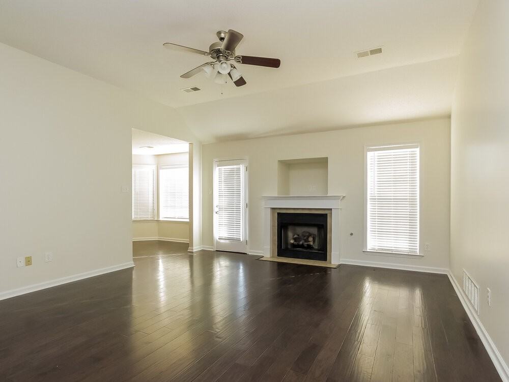 85 Caitlyn Geneva Cv - Photo 3 of 15