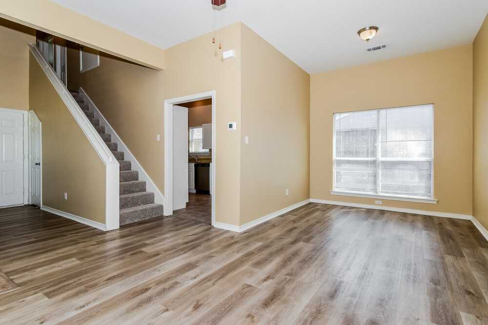 1500 Hackamore Street - Photo 7 of 17