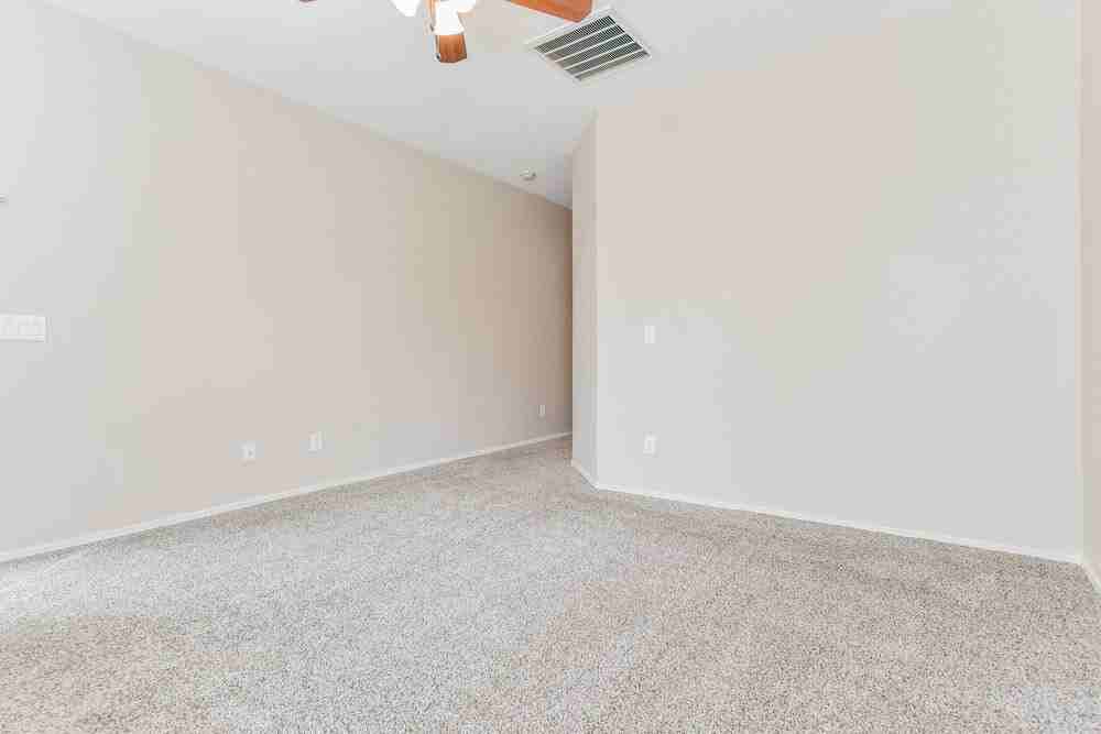 15629 Mackenzie Drive - Photo 3 of 16