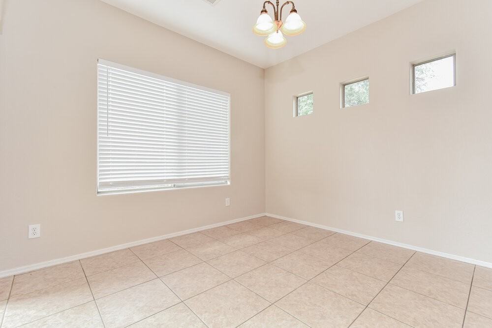 15629 Mackenzie Drive - Photo 6 of 16