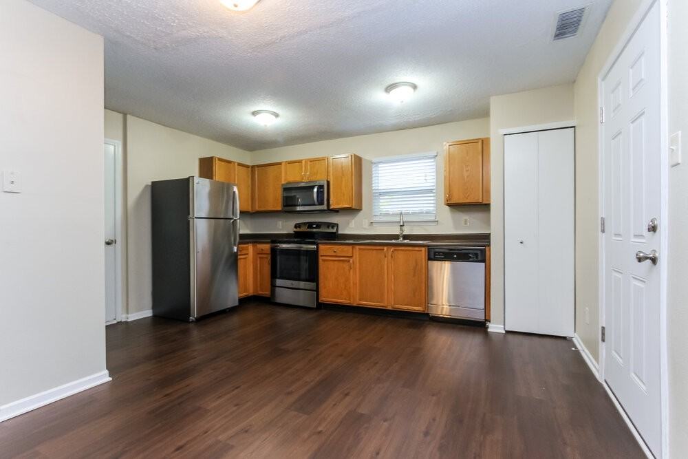 6852 Youngberry Drive - Photo 6 of 15