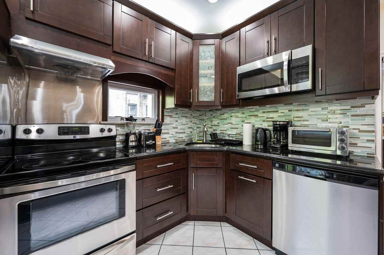 318 E 62nd St #1323935P - Photo 3 of 18