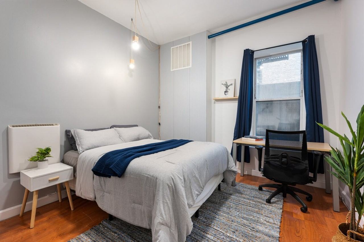 474 9th Avenue - Photo 3 of 33